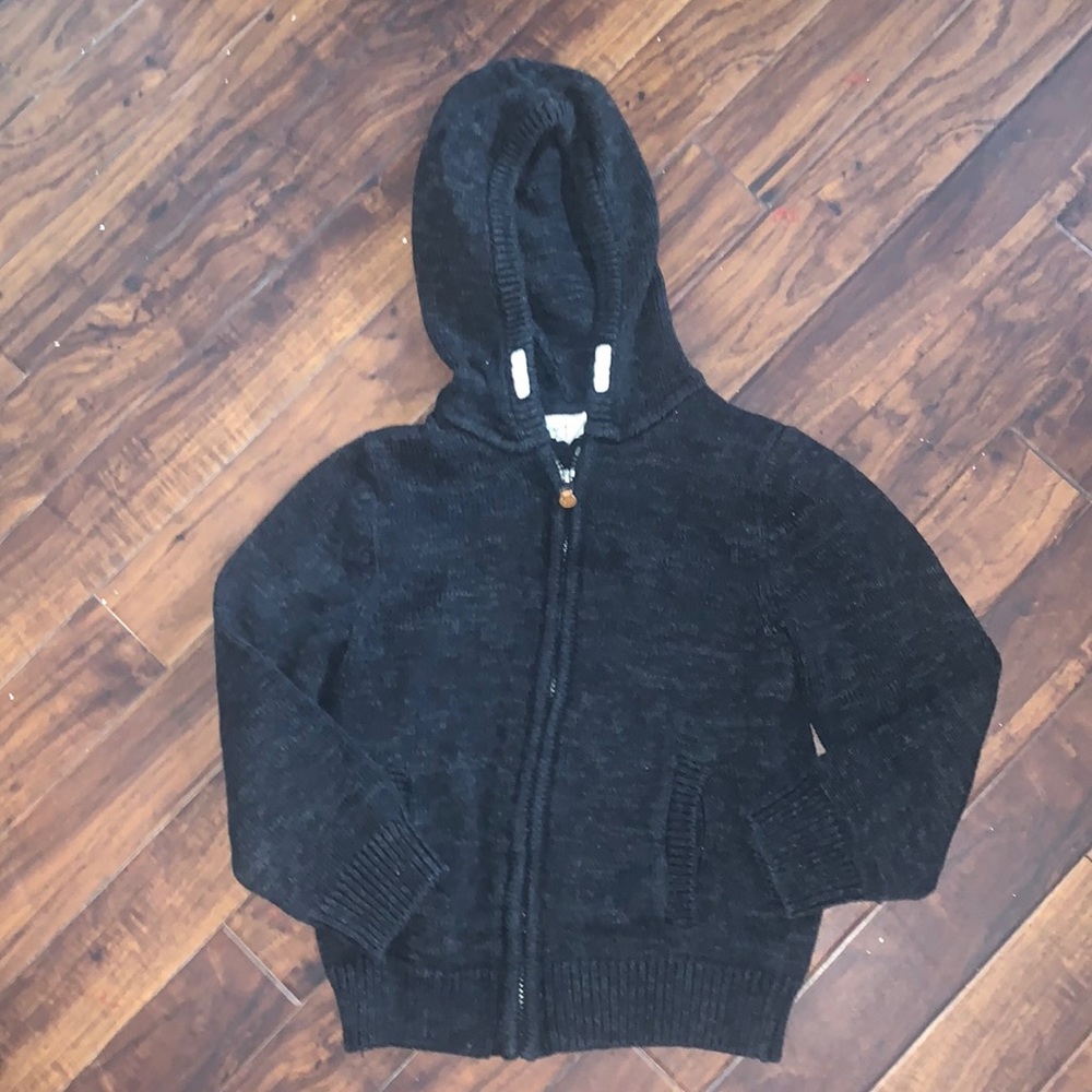 L.O.G.G. Zip up hooded sweater ⭐️